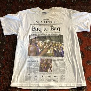 90’s Vintage Oversized Lakers Tee